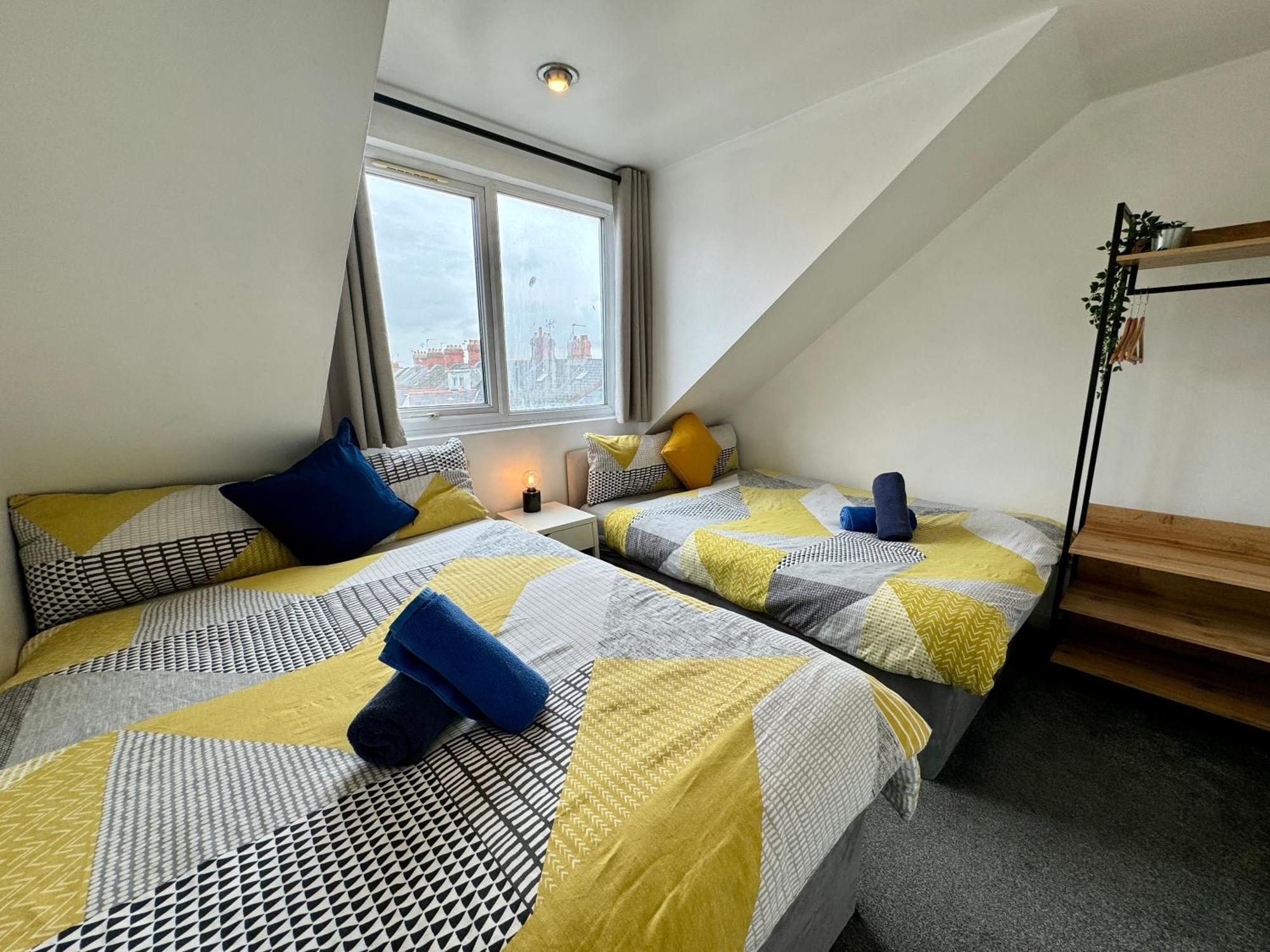Space For Groups, 10 Mins From Queen St! Cardiff Luaran gambar