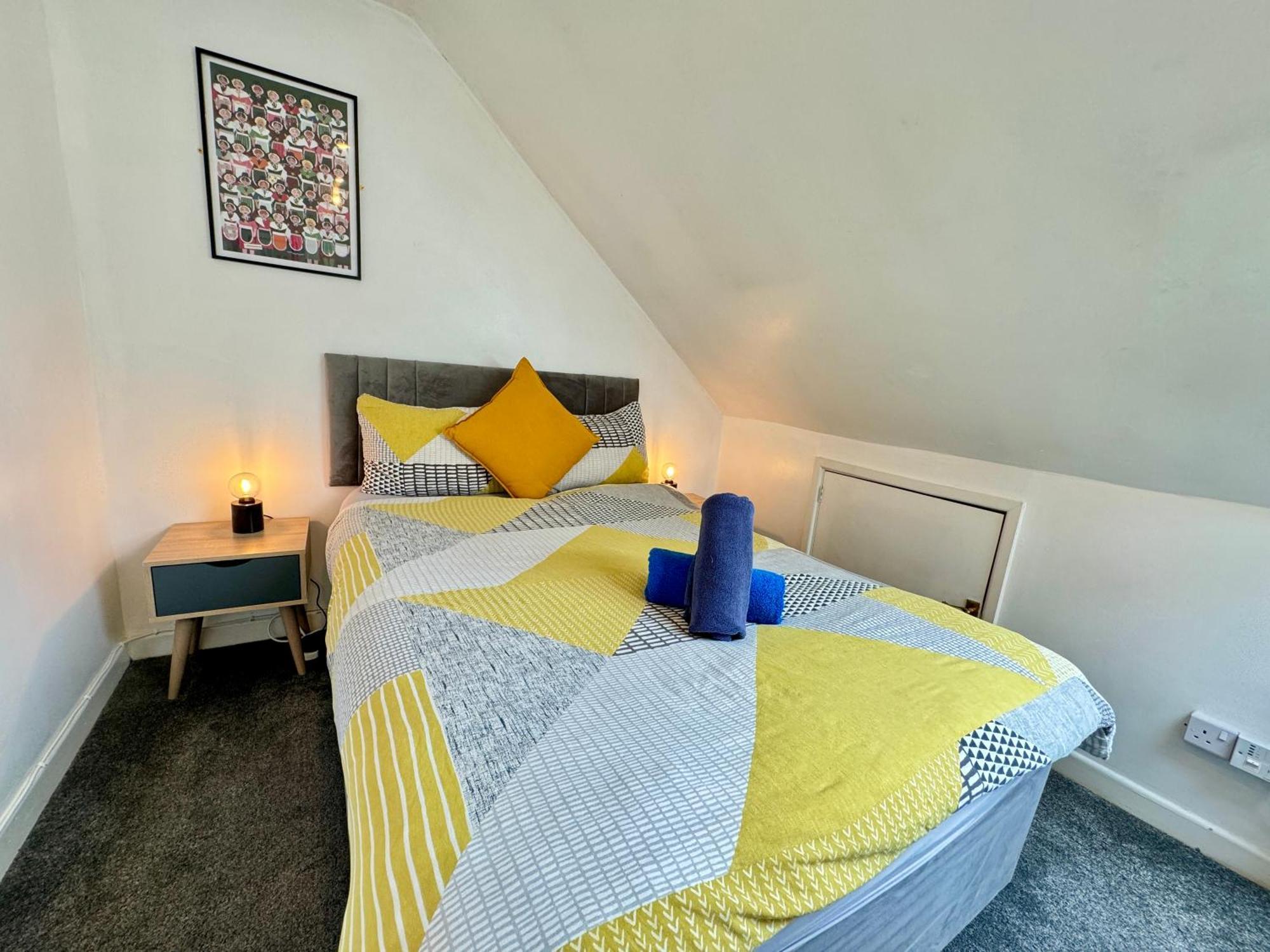 Space For Groups, 10 Mins From Queen St! Cardiff Luaran gambar